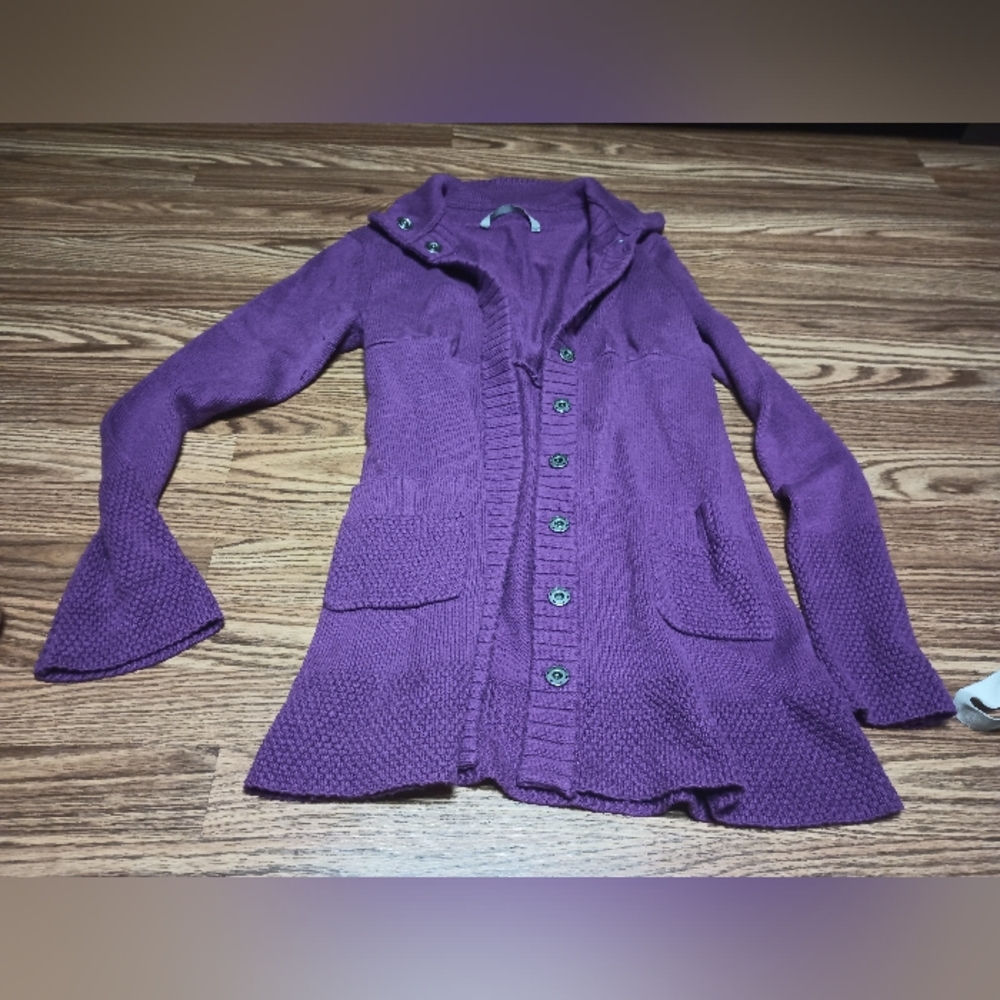 Athleta sweater
